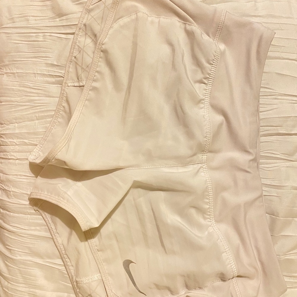 white nike shorts